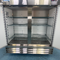 Avantco Double Door Reach In Refrigerator image 3